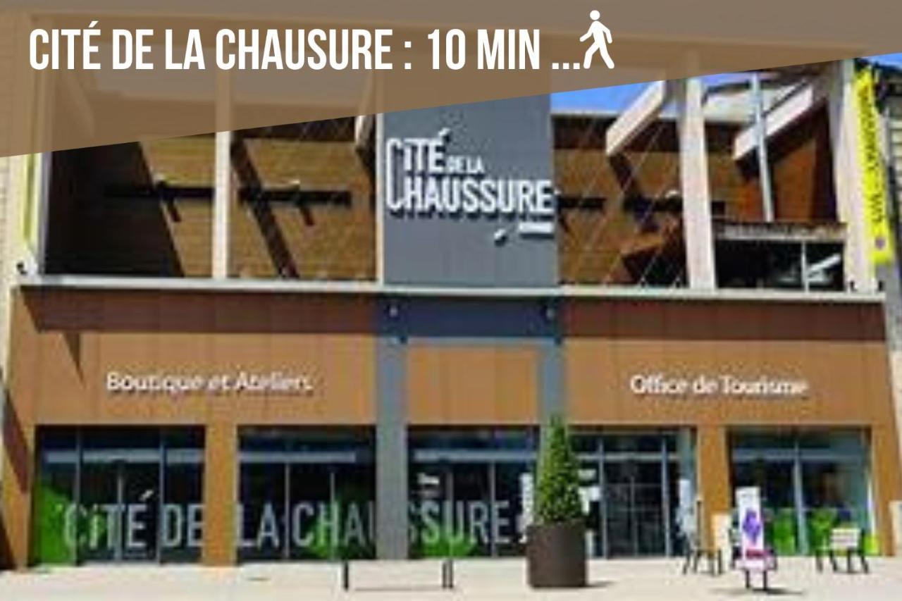 Le Bouquiniste, Centre Historique, Fibre, Ess, Rez-De-Chaussee, Bedinshop Romans-sur-Isère Kültér fotó